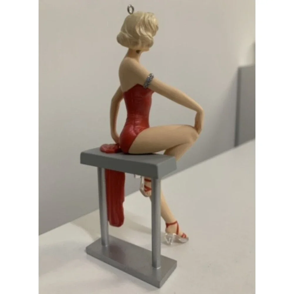 1999 Hallmark Keepsake - Marilyn Monroe Ornament in Box Collectors Series